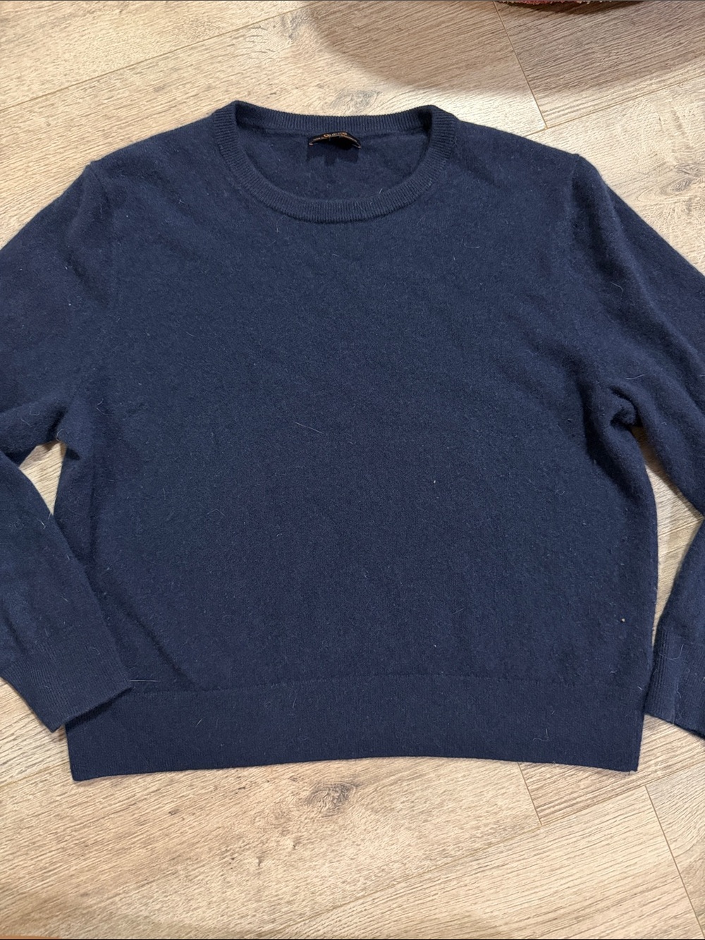 Quince  100% Mongolian cashmere sweater